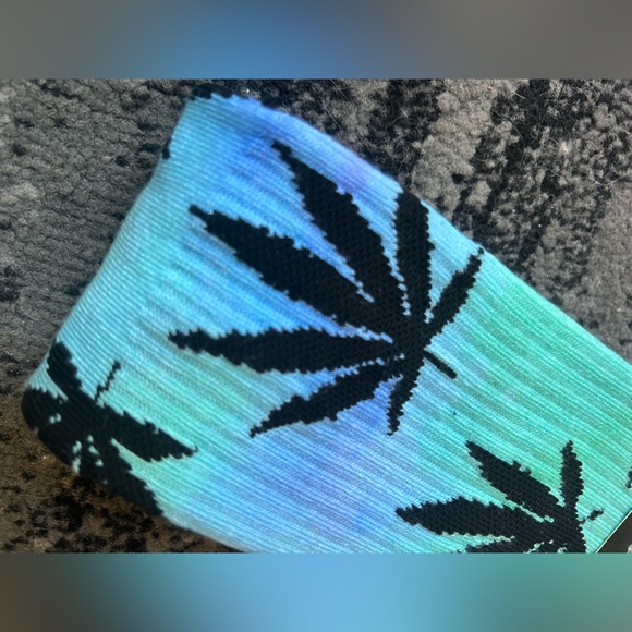 NWT Y2K SPENCERS Tie Dye “Leaf” Socks - Picture 5 of 5